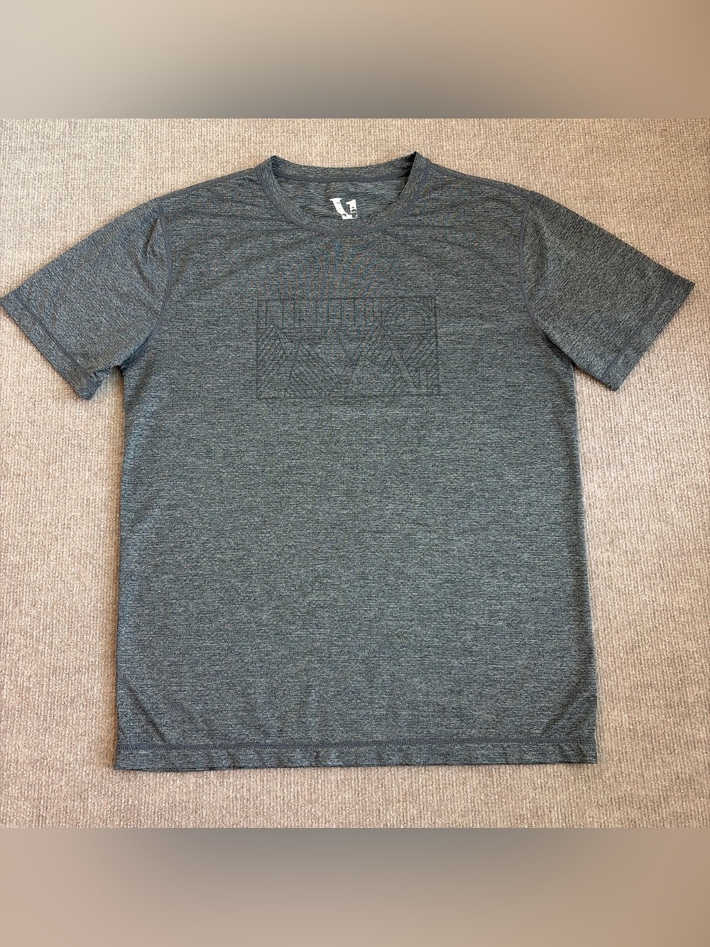 Vuori Sz M 'Stained Glass' Graphic Print Heathered Gray Short Sleeve T-Shirt